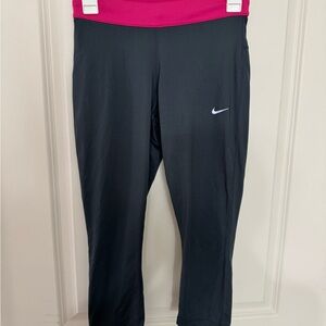 Nike dry fit capri leggings S